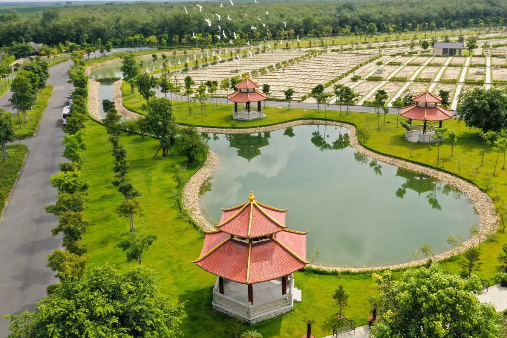 Hồ Tịnh Tâm tại Sala Garden