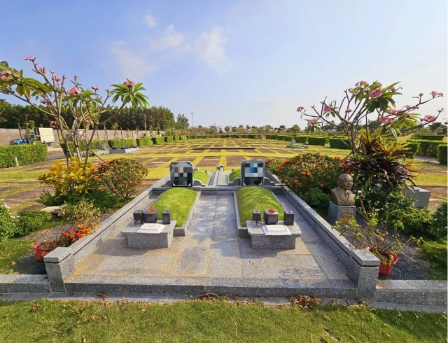 Khuôn viên mộ đôi sang trọng dành cho vợ chồng tại hoa viên Sala Garden